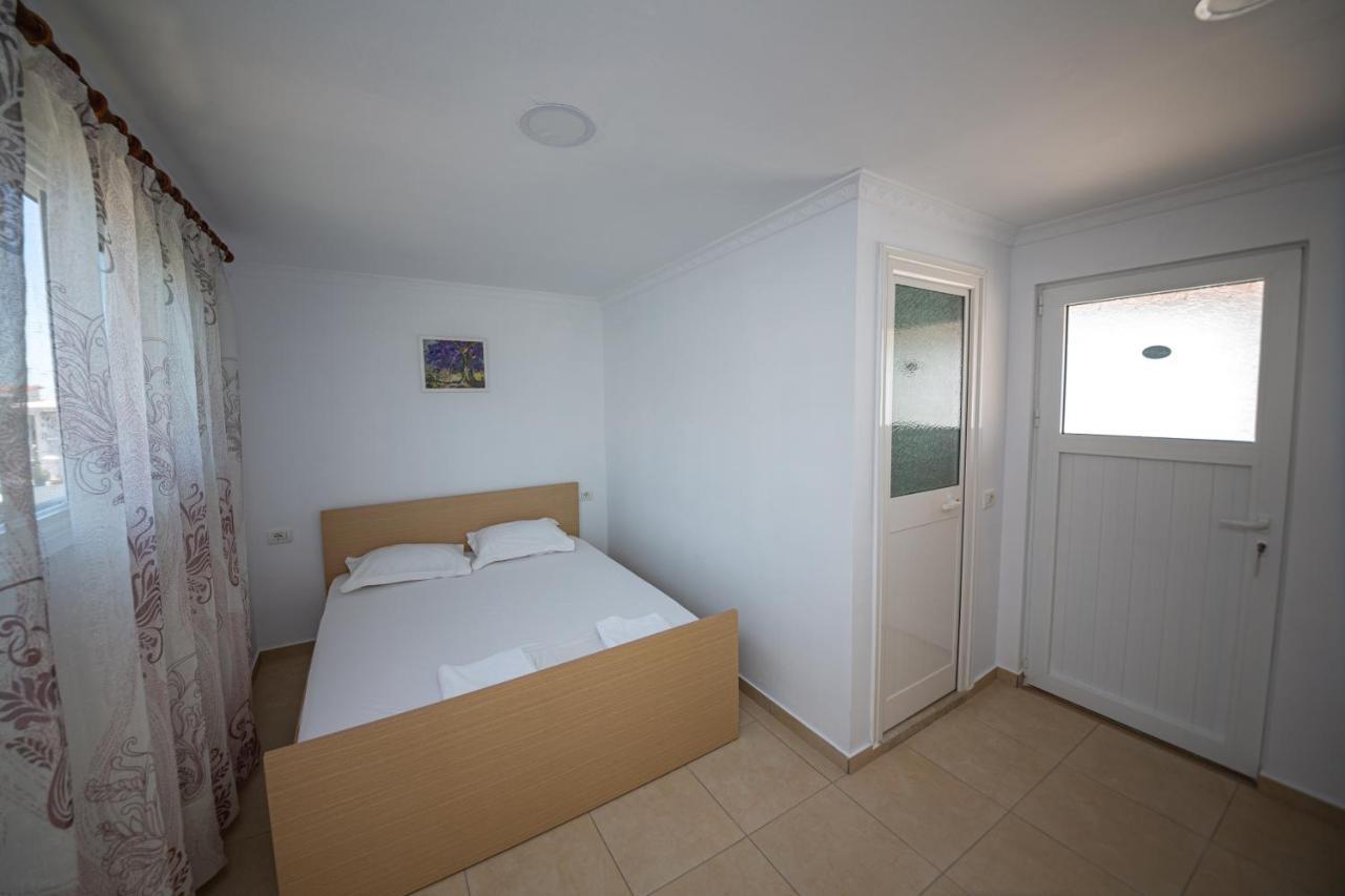 Himara Apartments Eksteriør bilde