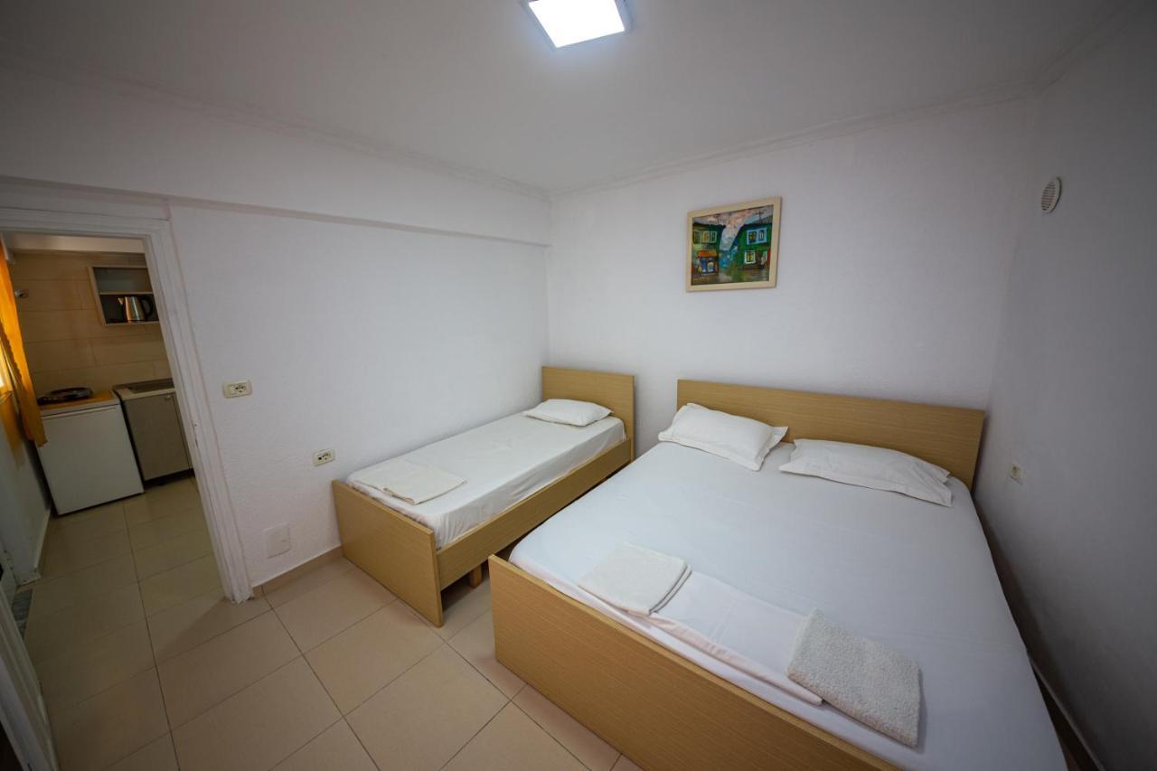 Himara Apartments Eksteriør bilde