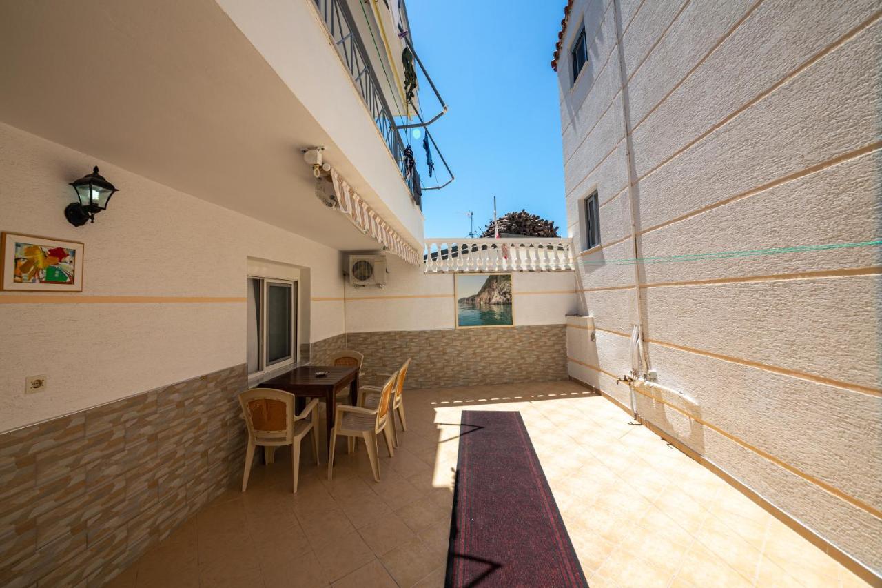 Himara Apartments Eksteriør bilde